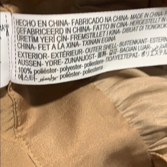 NWT. Massimo Dutti Tan Pleated Jumpsuit. Size 2. - Picture 9 of 11